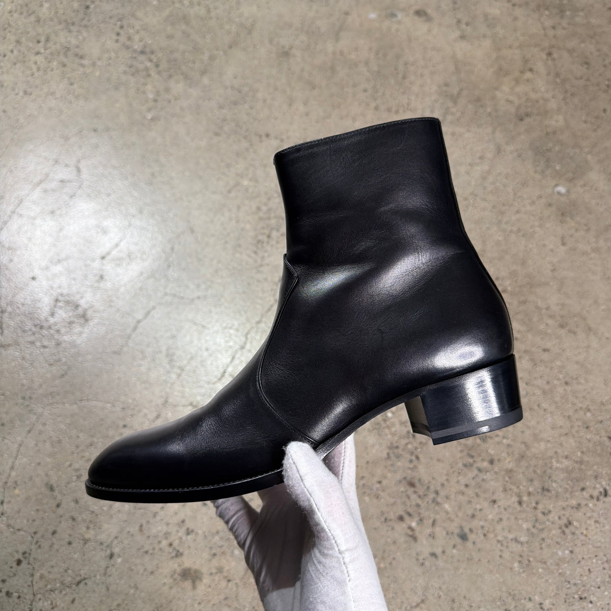 Saint Laurent Wyatt 40 Zip Boots