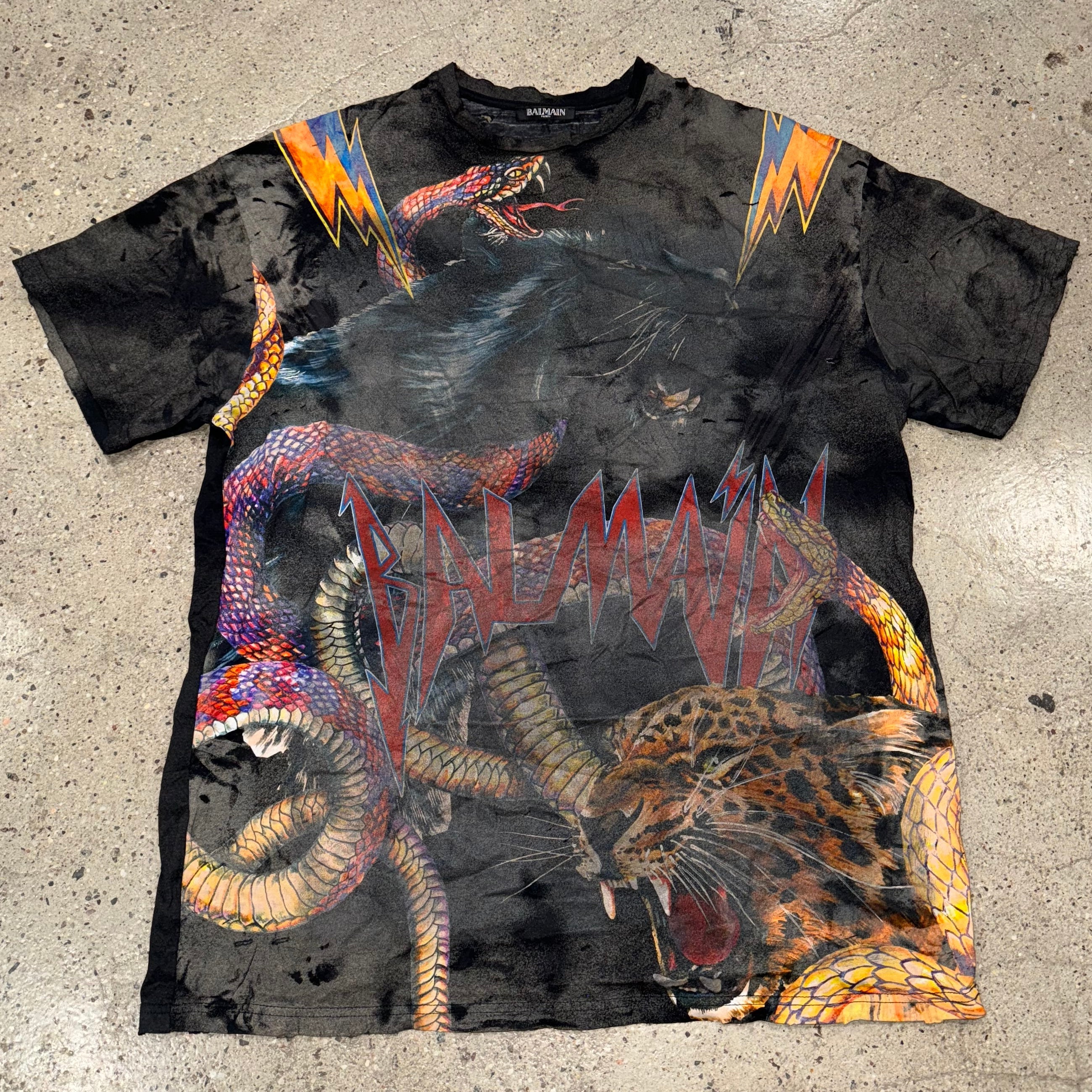 Balmain Distressed Graphic Tee 40 tops