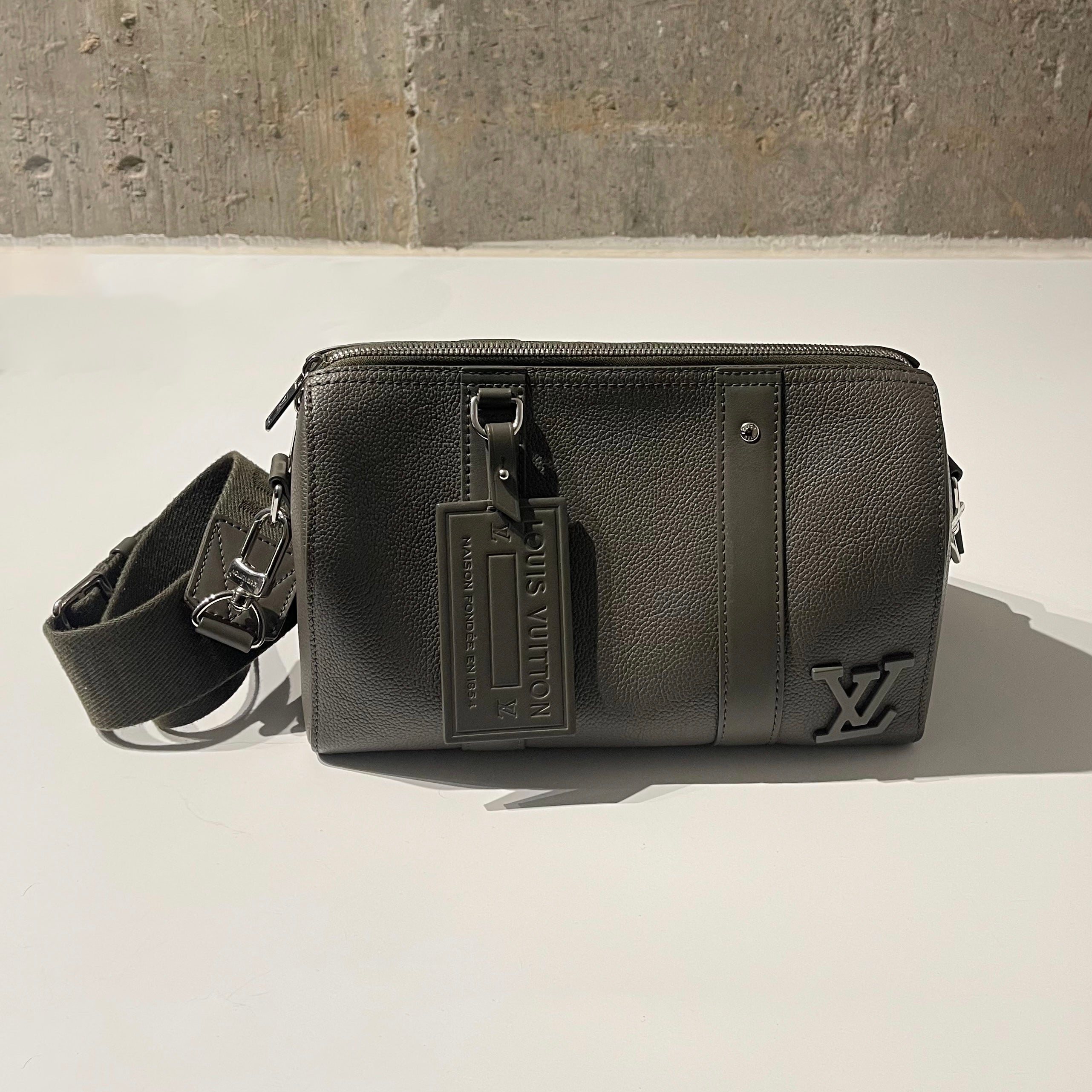 Louis Vuitton City Keepall Bag