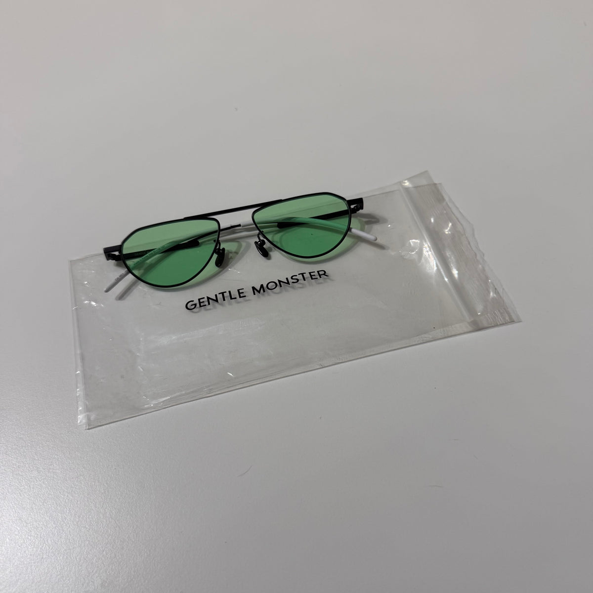 Gentle Monster 51-18 Sunglasses