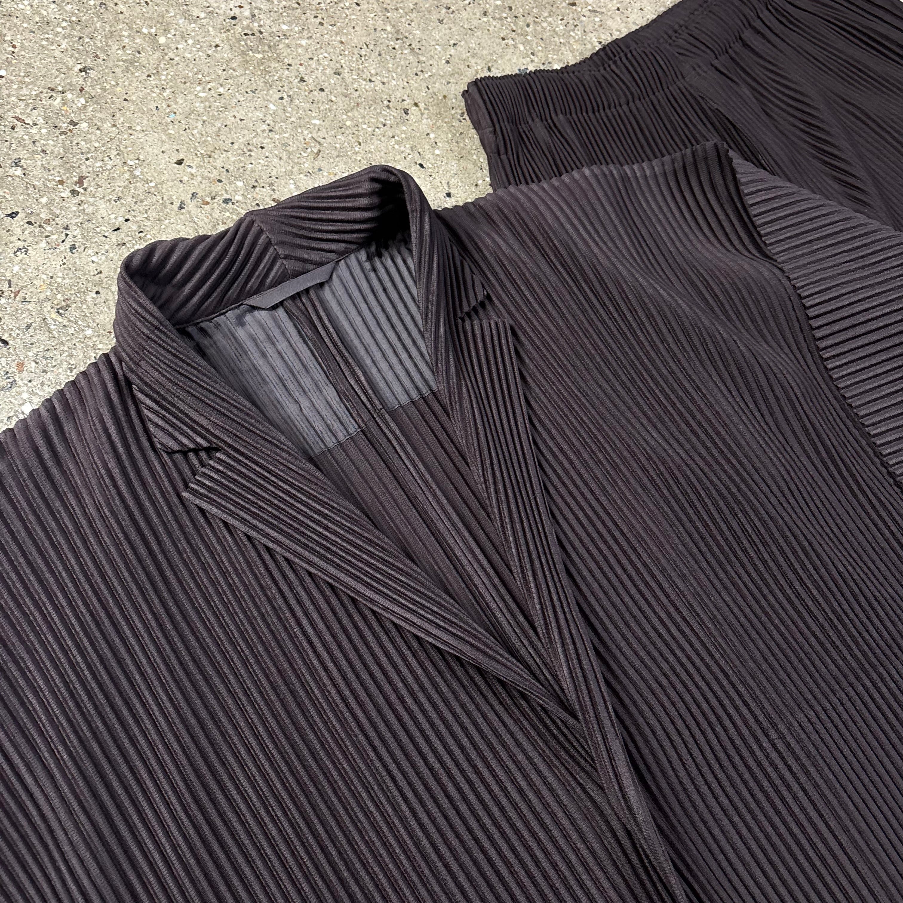 Issey Miyake  Pleated Suit 