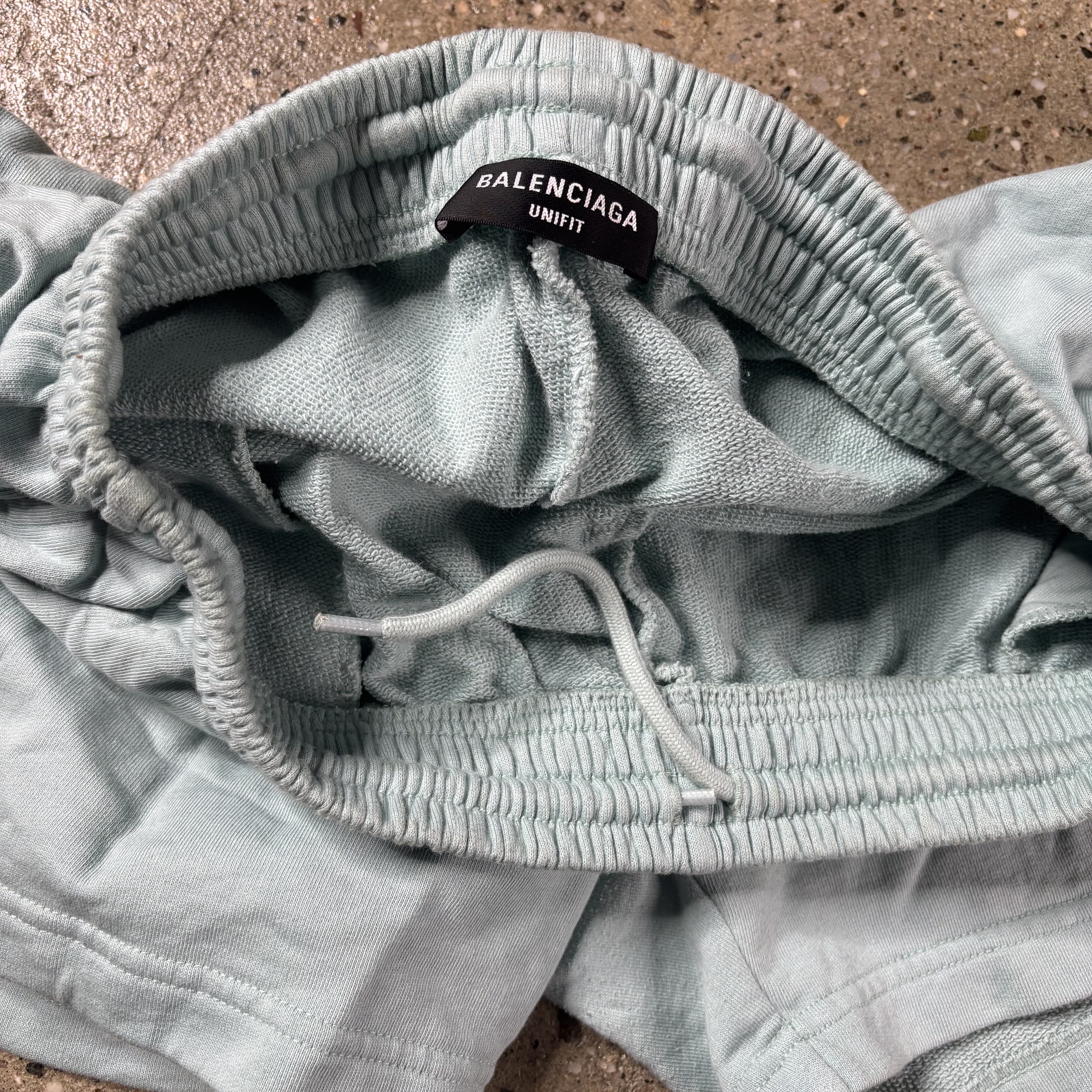Balenciaga B Logo Sweat Shorts - View 3