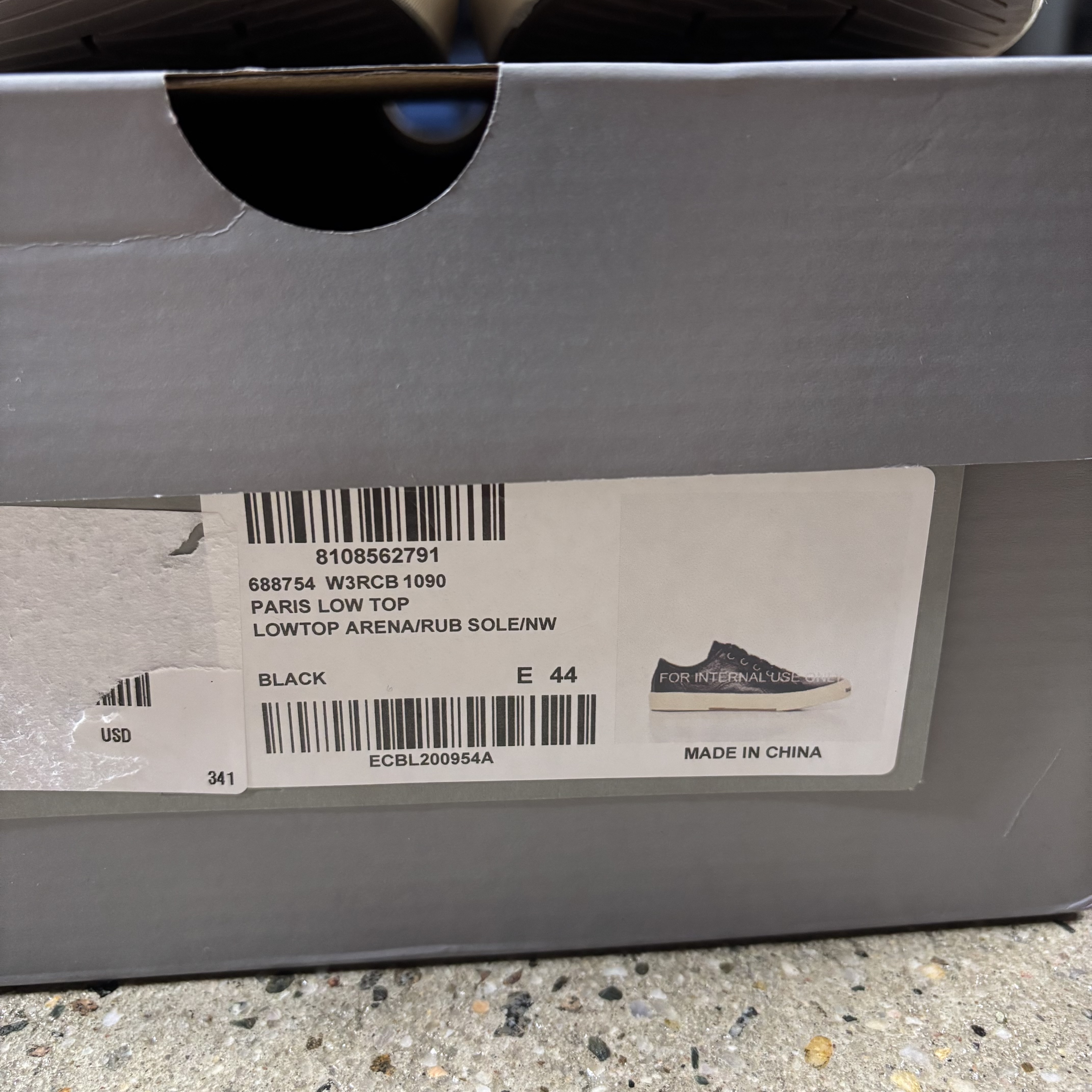 Balenciaga Arena Low Top - View 8