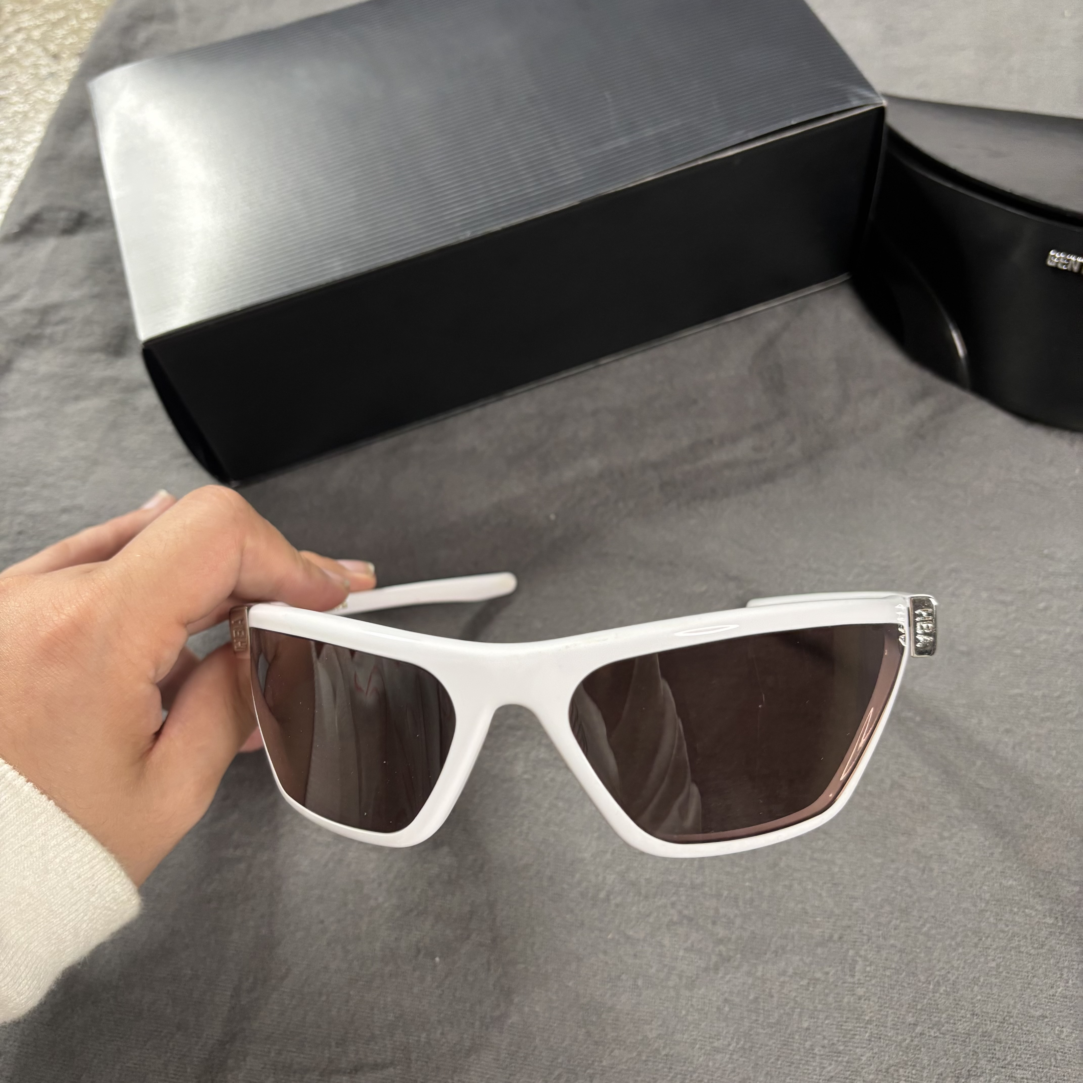 Gentle Monster HBA Antagonist Sunglasses - View 4