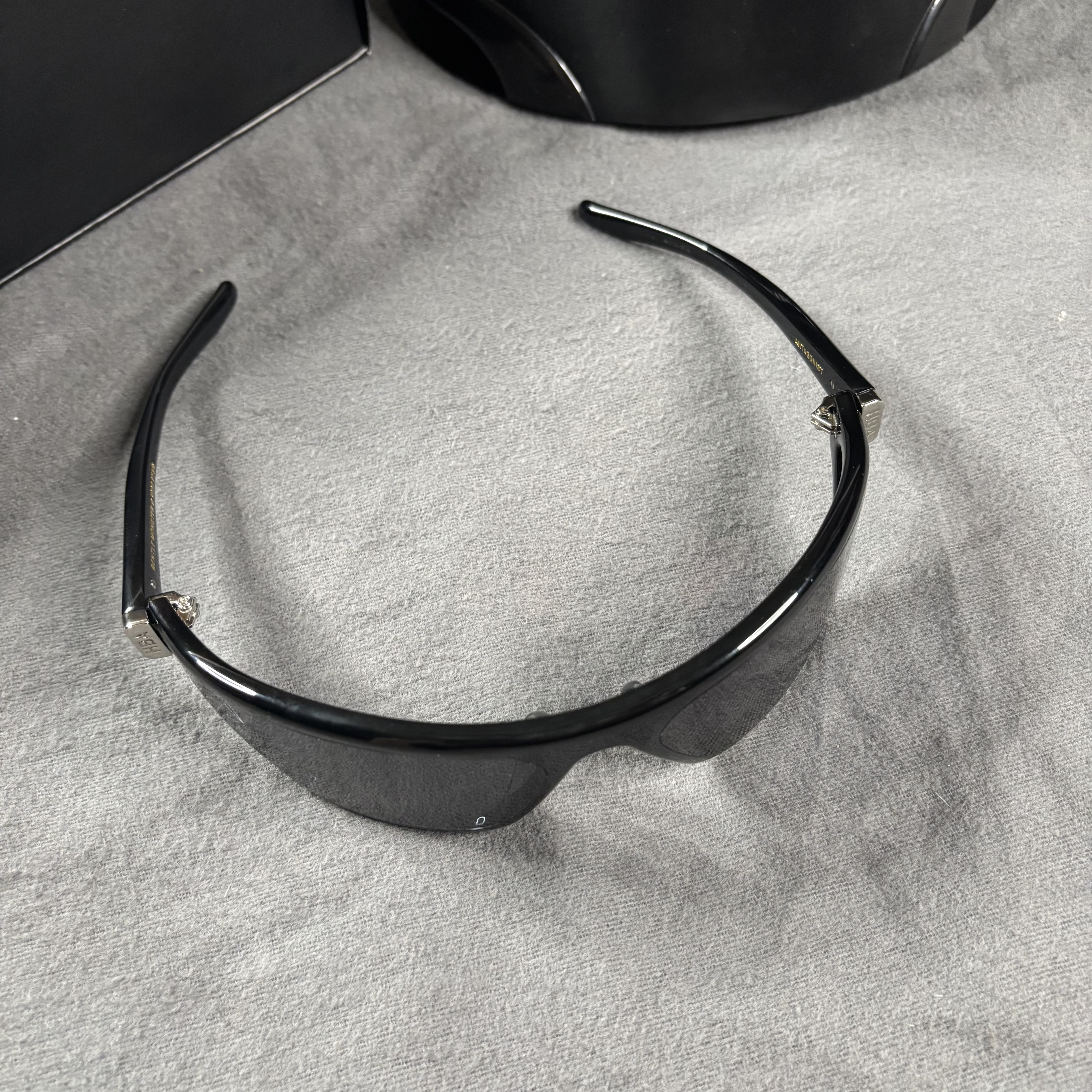 Gentle Monster HBA Antagonist Sunglasses - View 6
