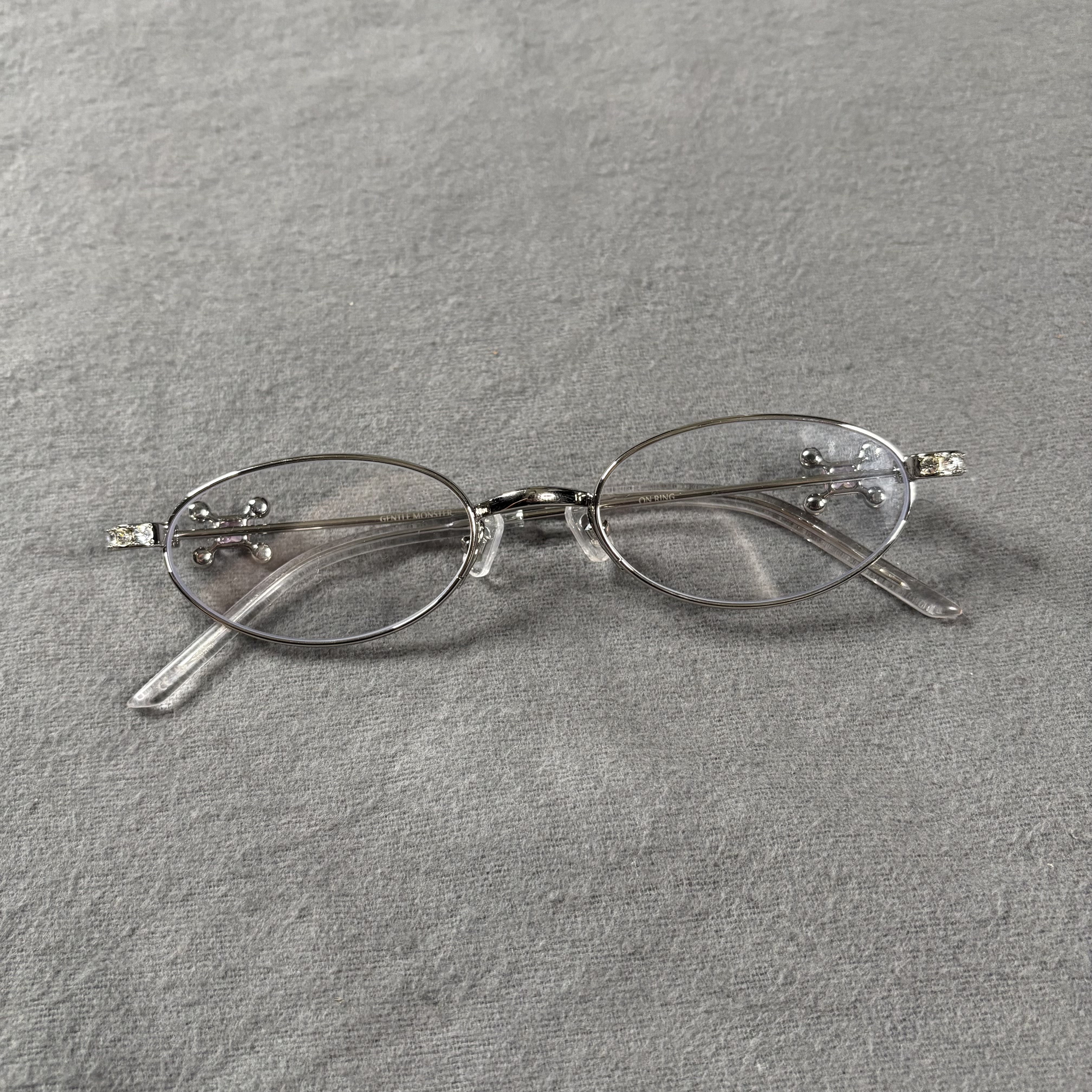 On Ring 02 Glasses