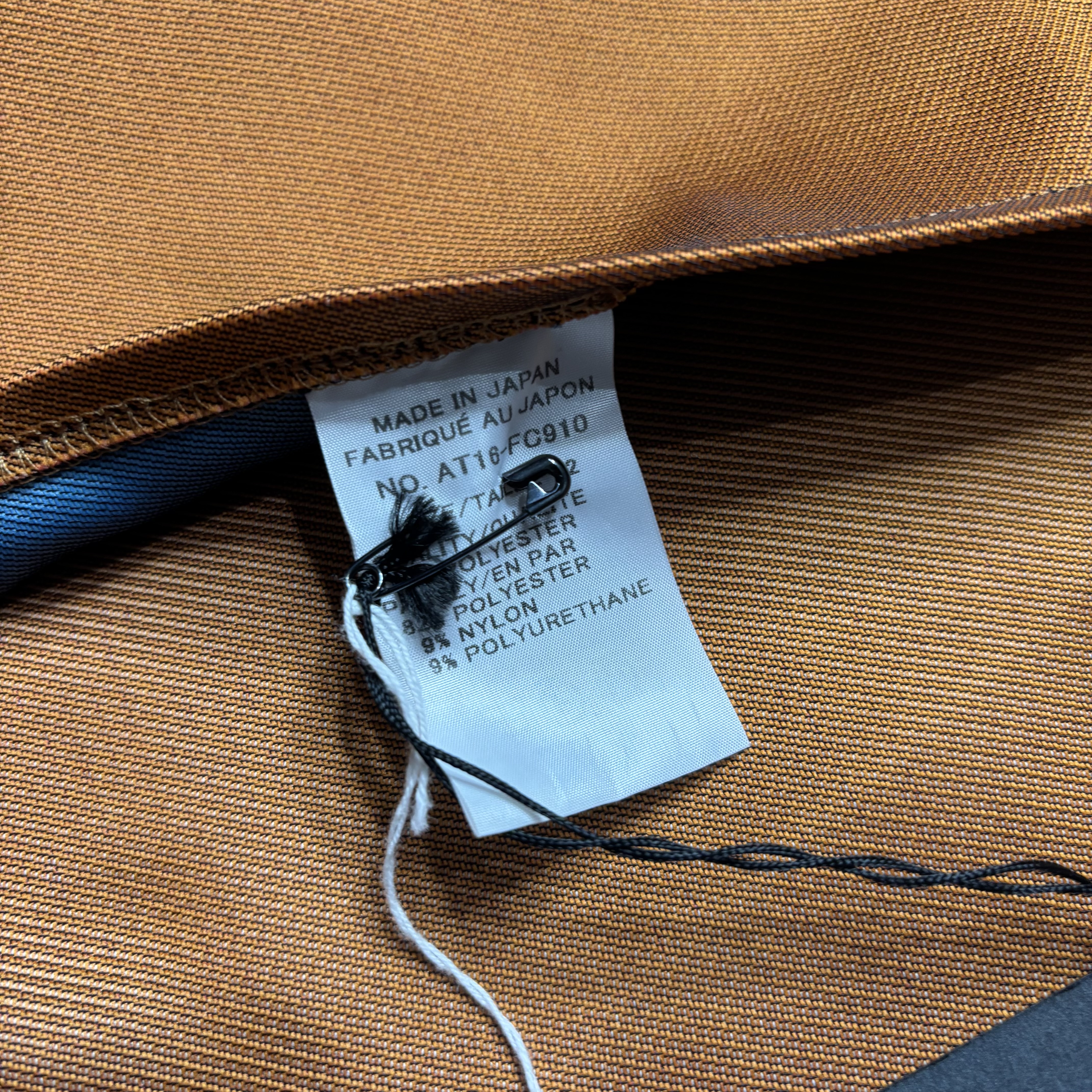 Issey Miyake Yokoo Tadanori Pleated Bomber - View 11