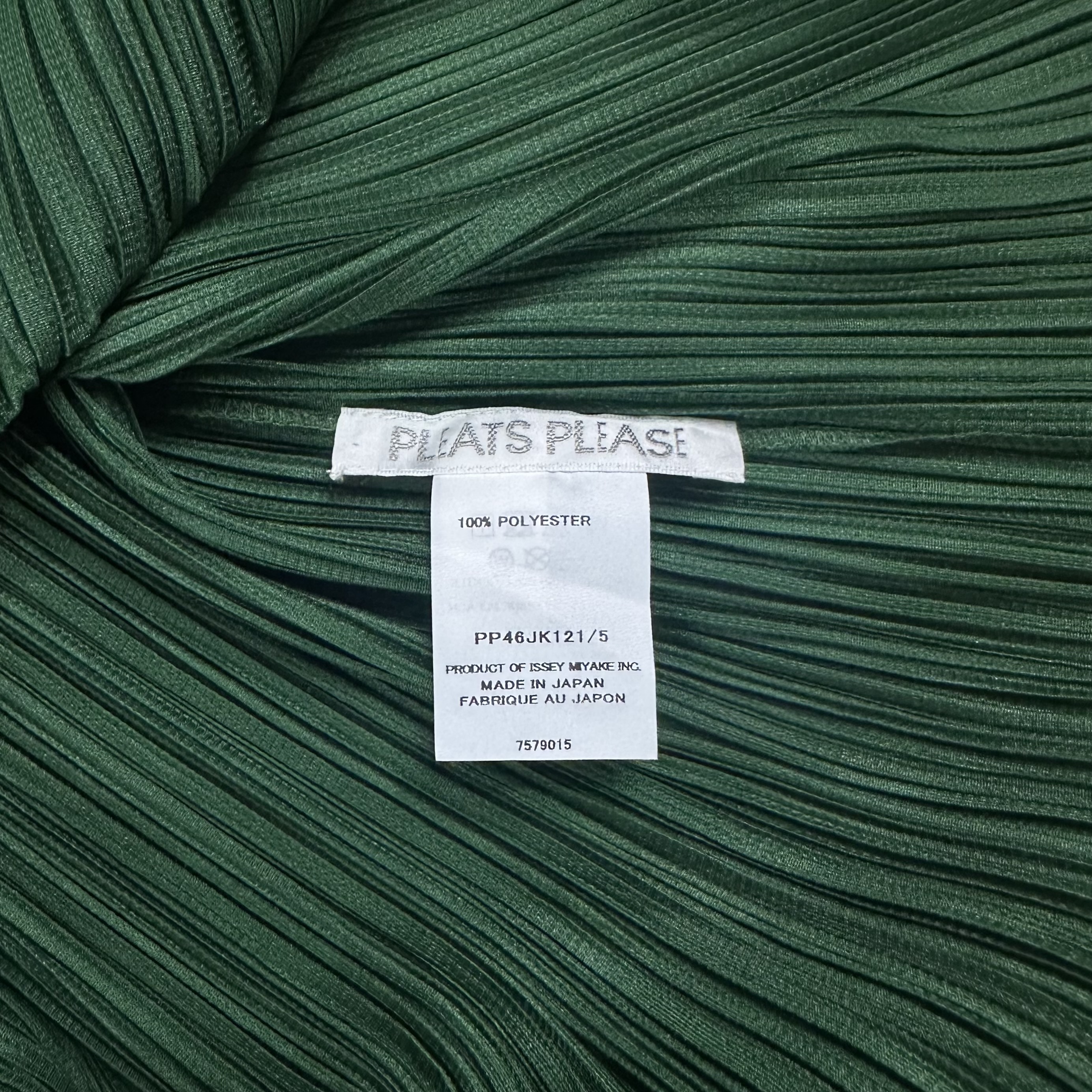 Issey Miyake Pleated Green LS - View 3