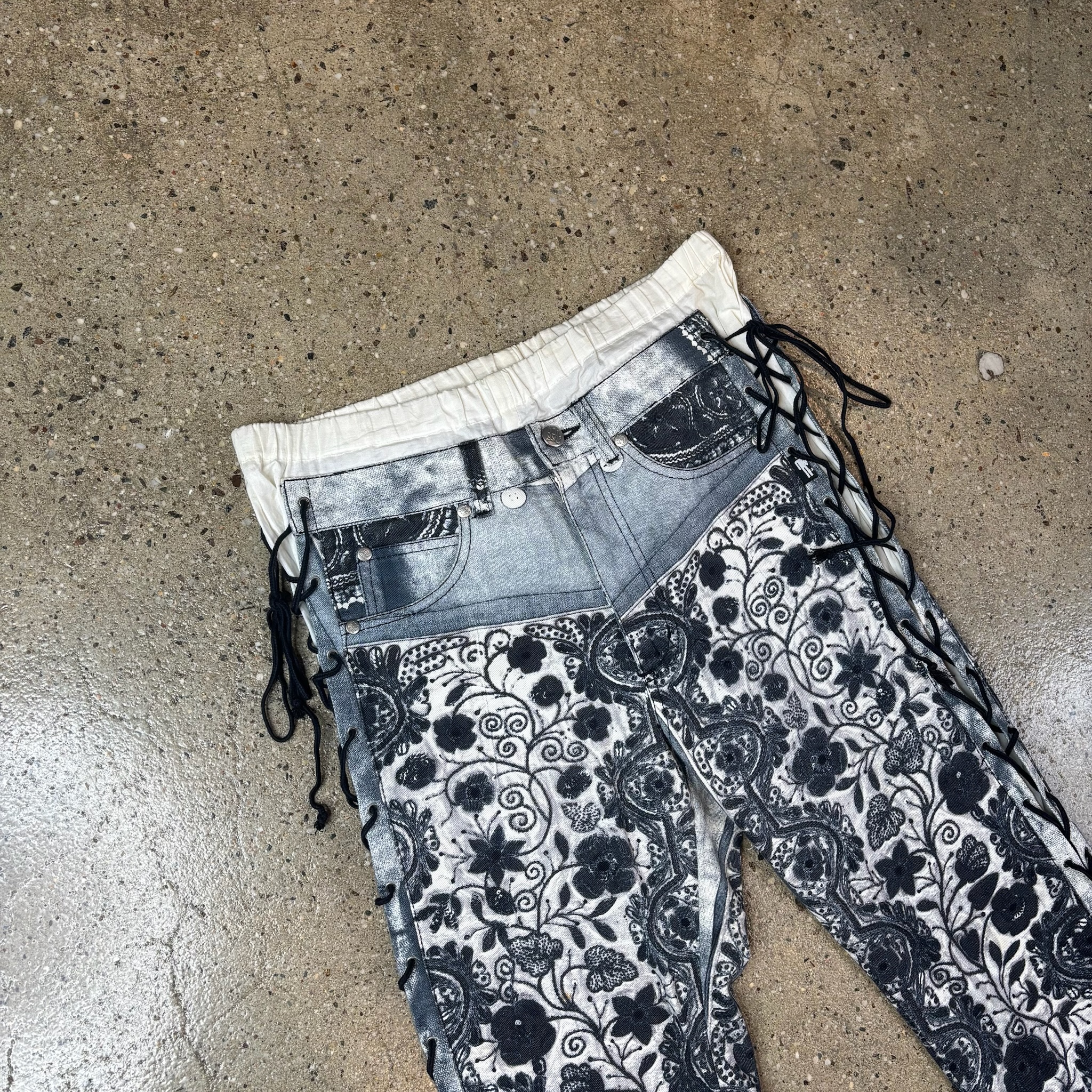 Jean Paul Gaultier Lace Set - View 9