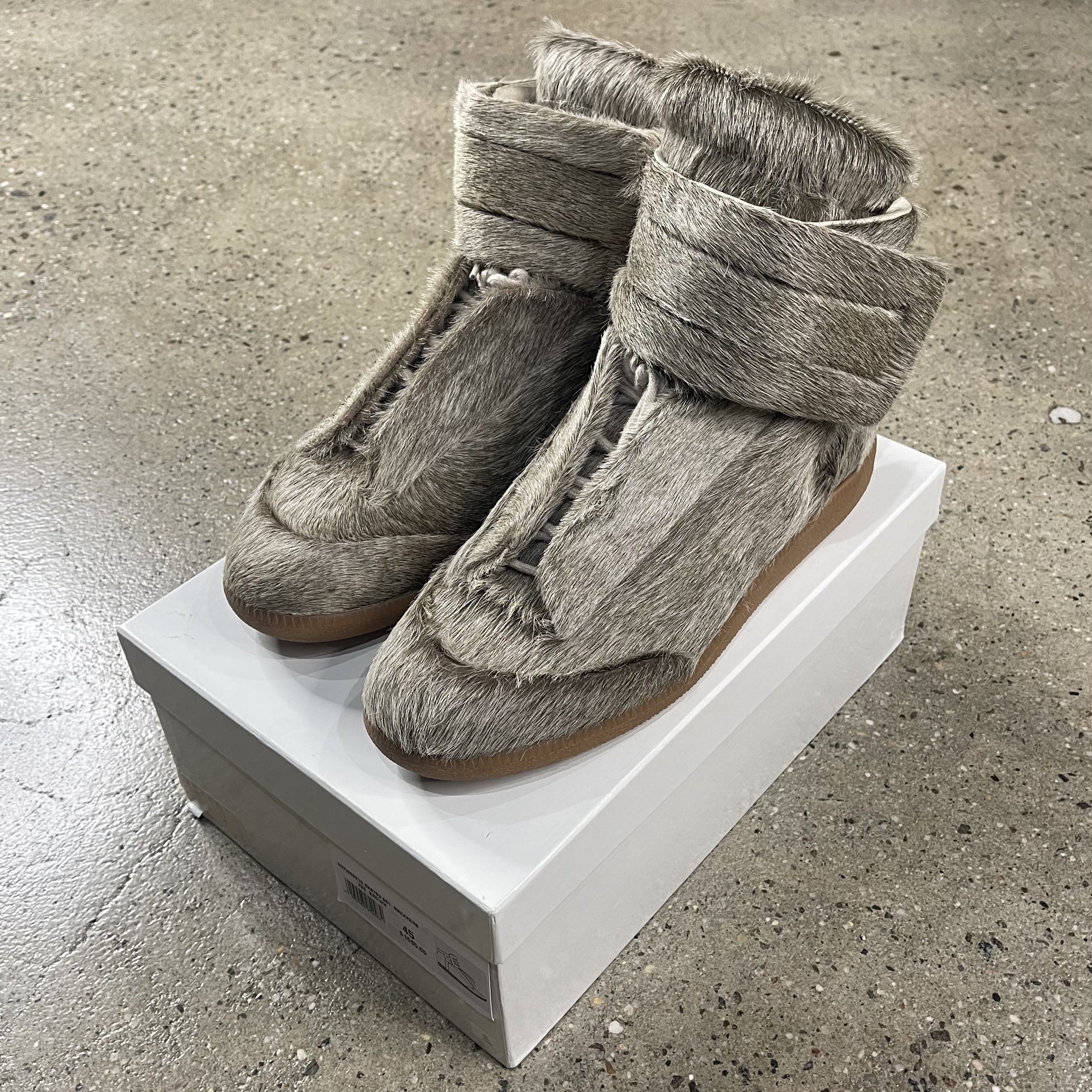 Maison Margiela Yeezus Tour Pony Hair Futures - View 3