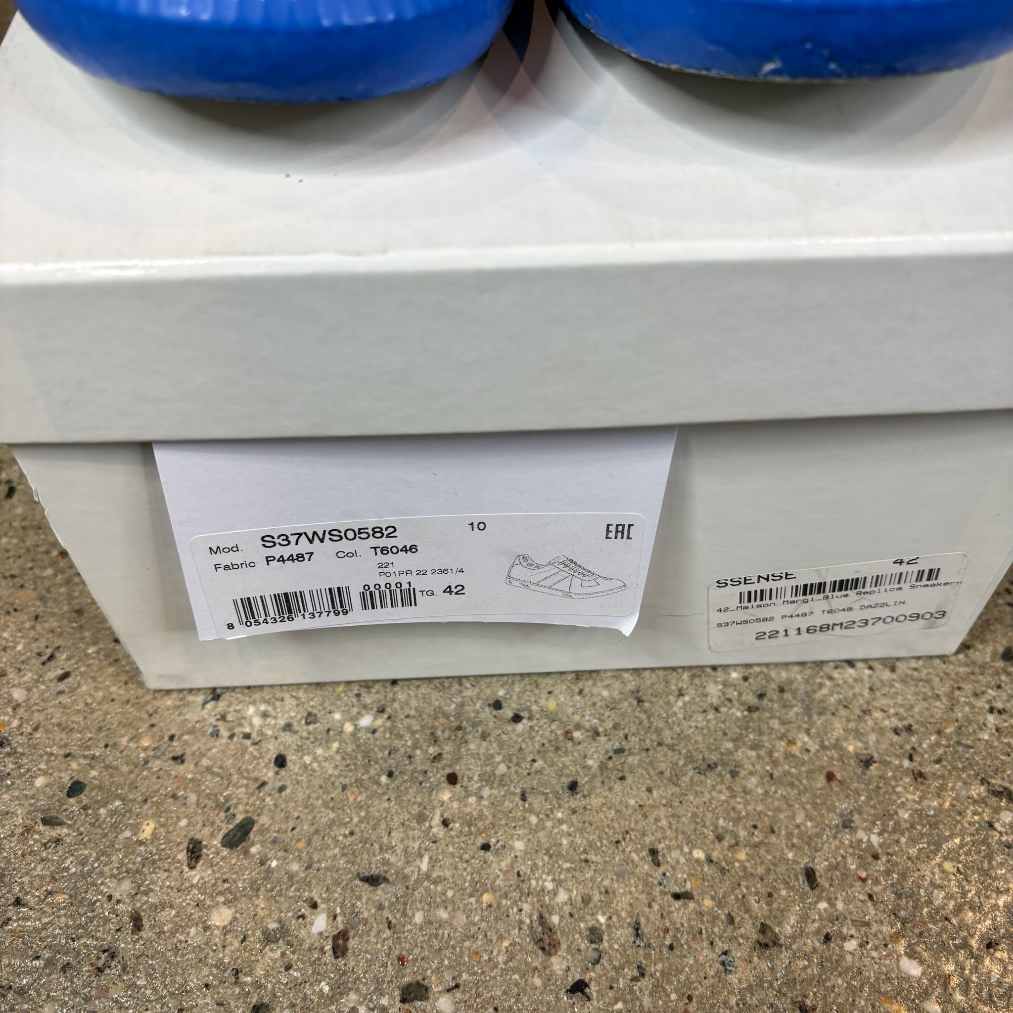 Maison Margiela Blue Dipped Gats - View 6