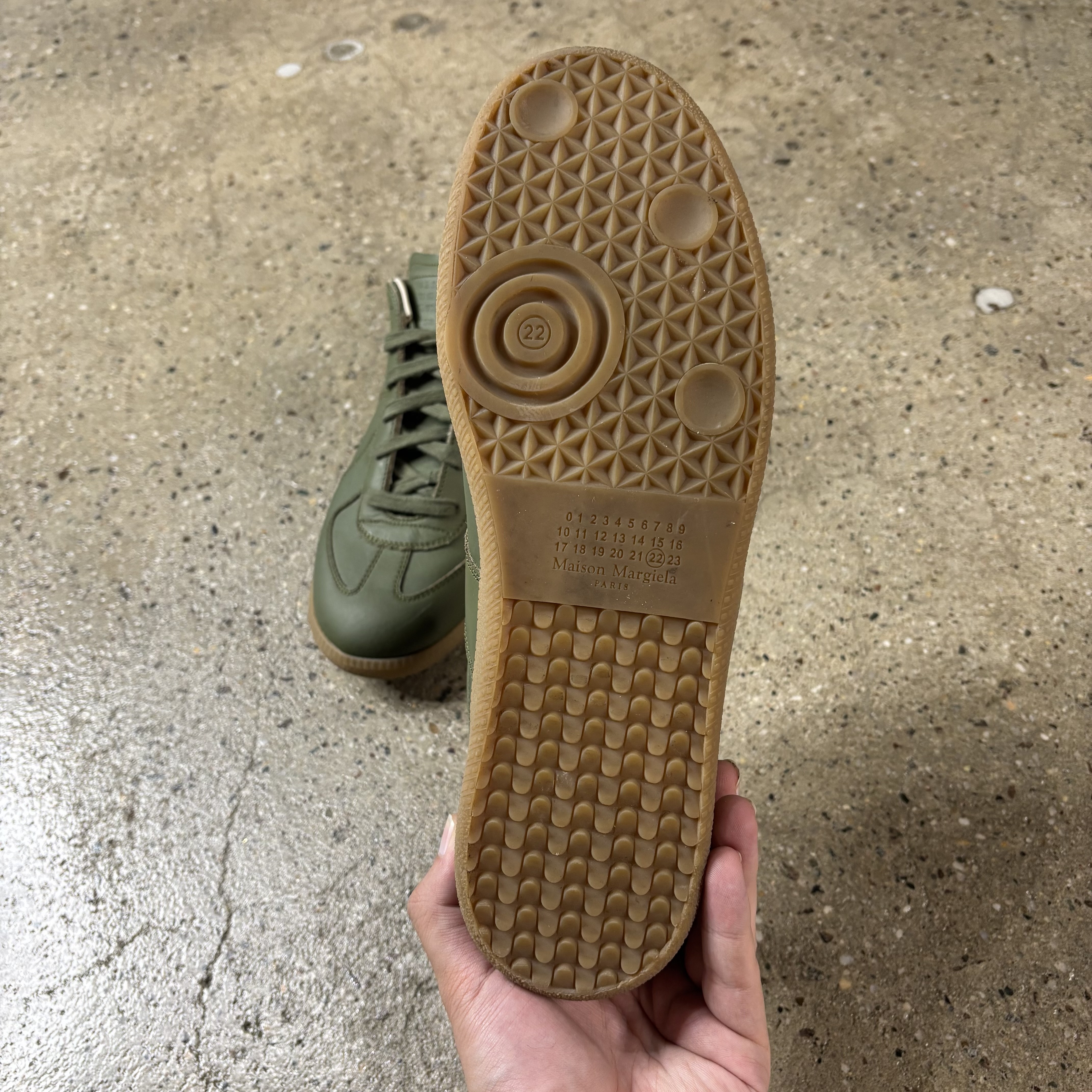 Maison Margiela "Replica" Gat Sneakers - View 4