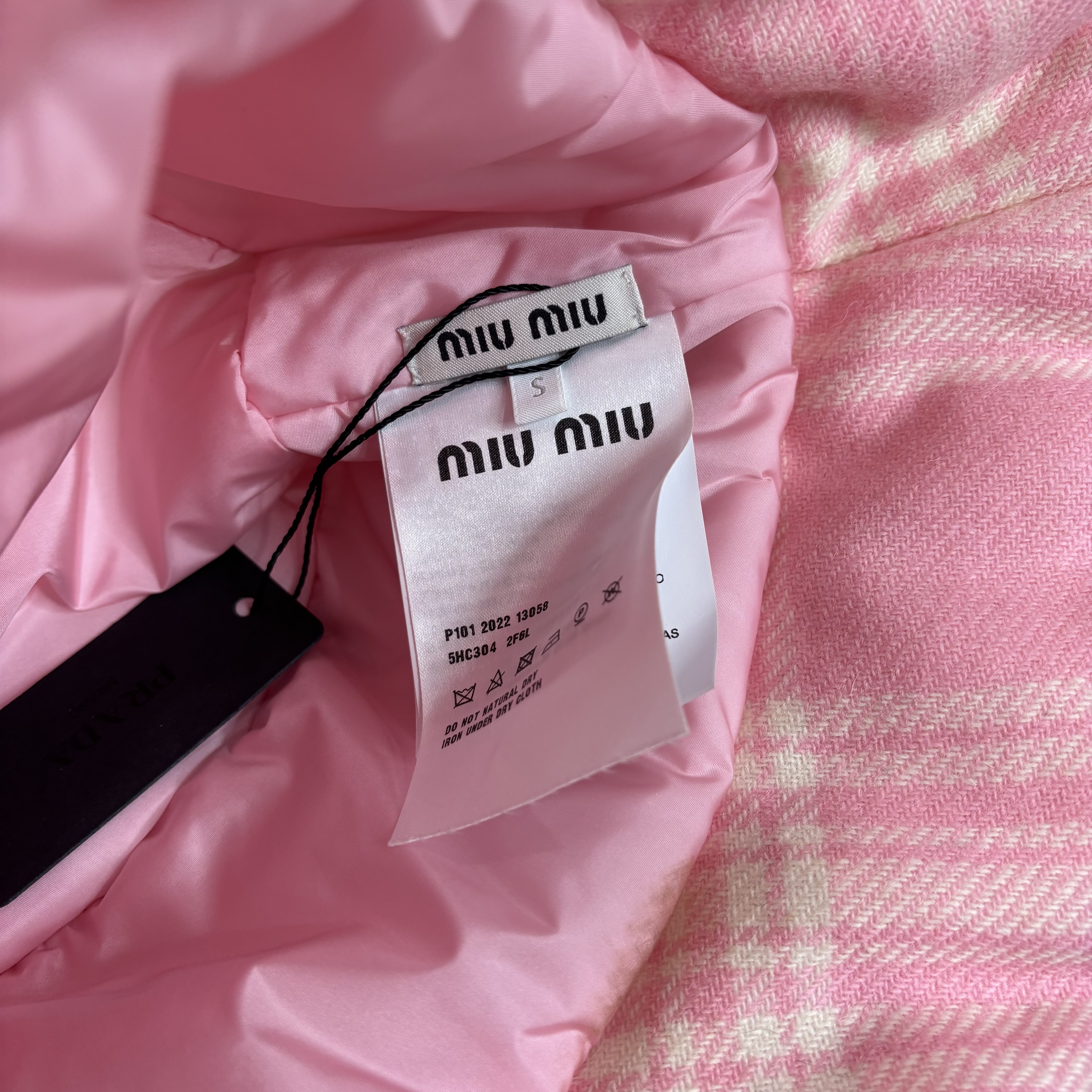 Miu Miu Plaid Bucket Hat - View 3