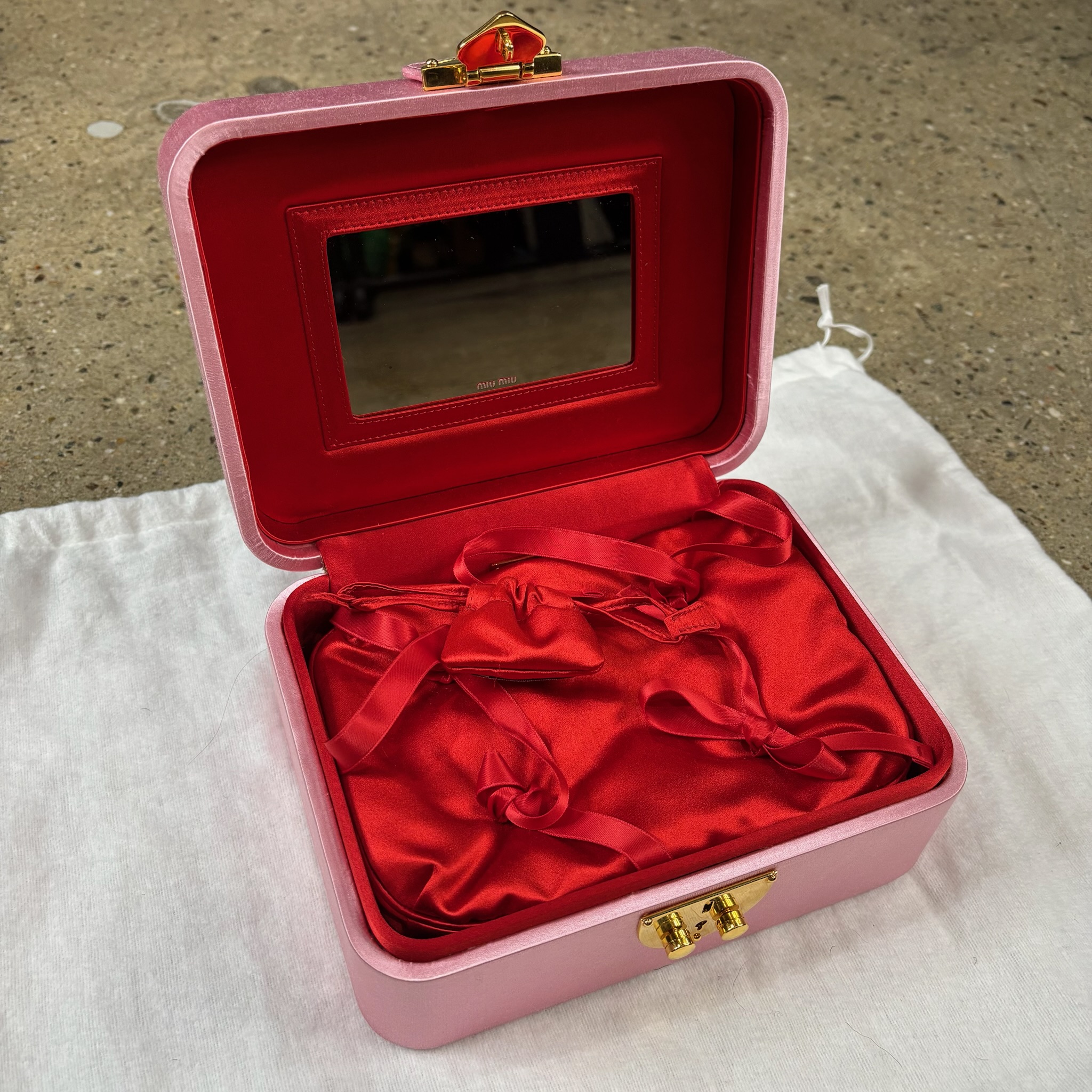 Miu Miu Vanity Set - View 4