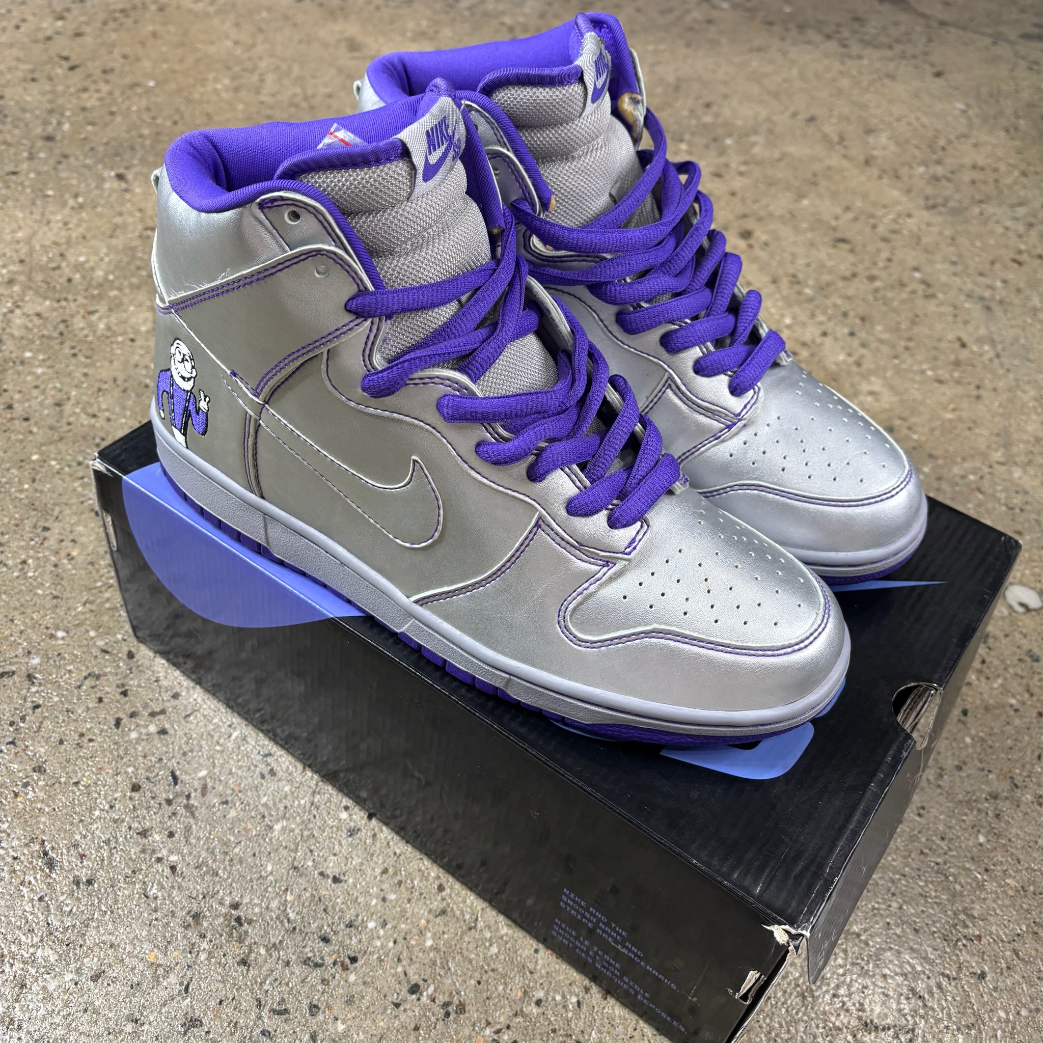 Nike SB Dino Jr