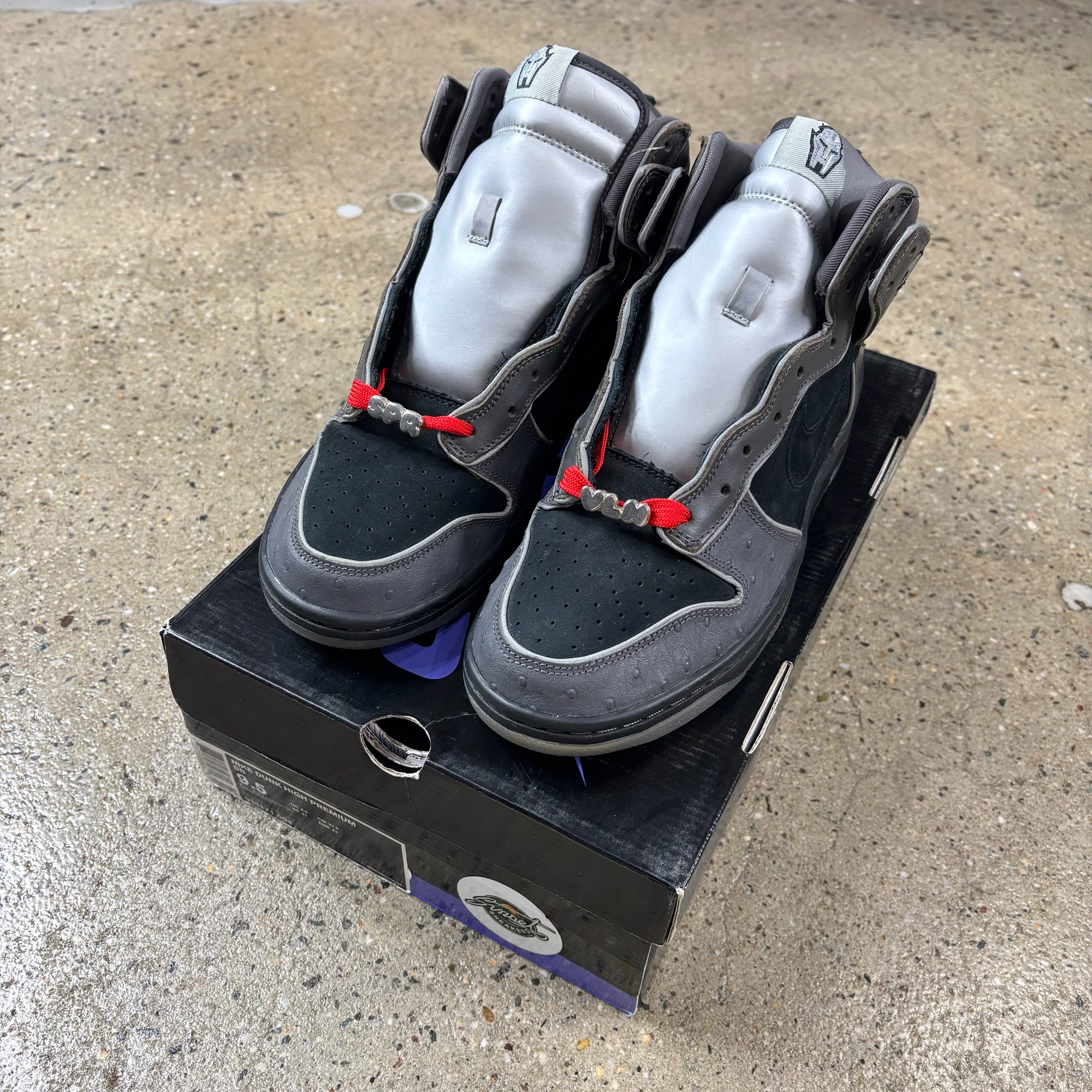 MF DOOM Nike SB