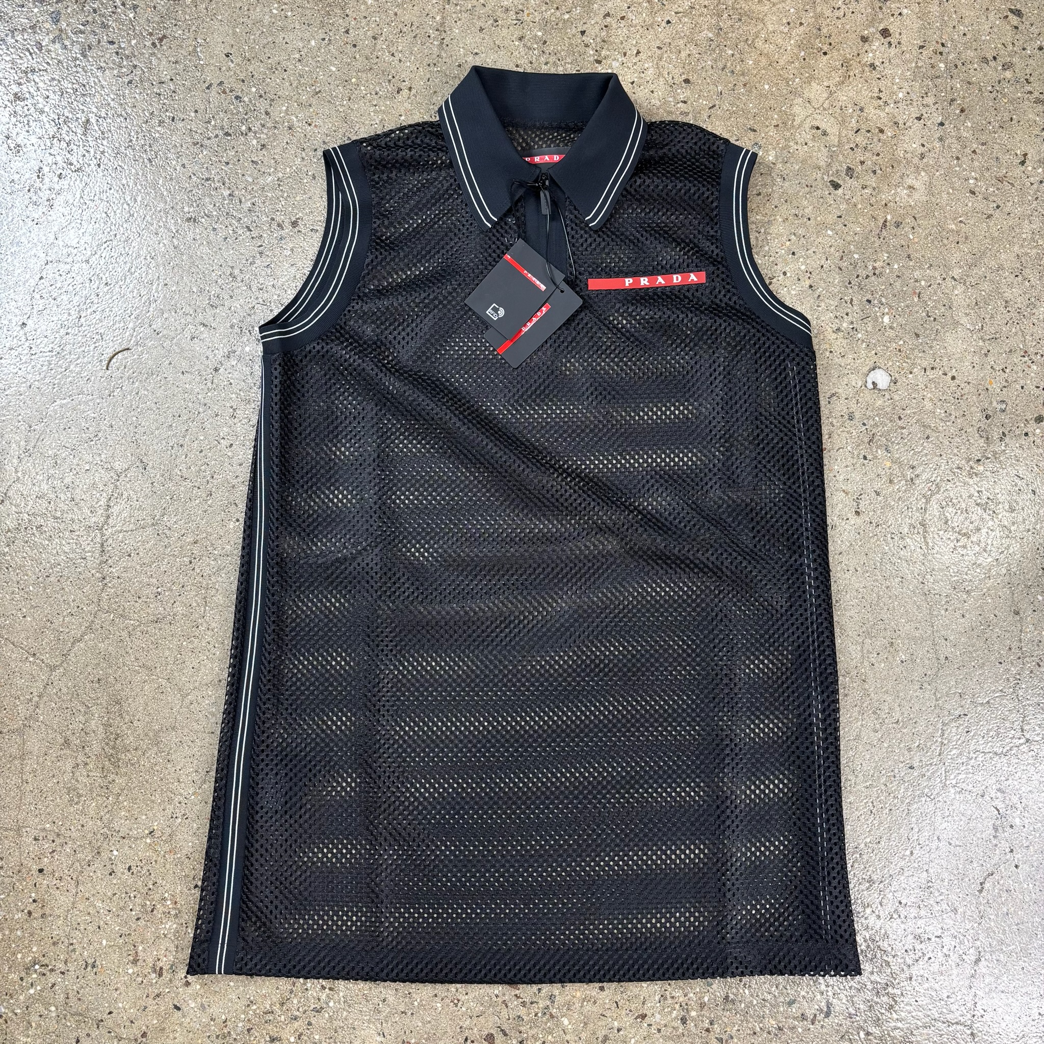 Netted Sleeveless Polo Shirt