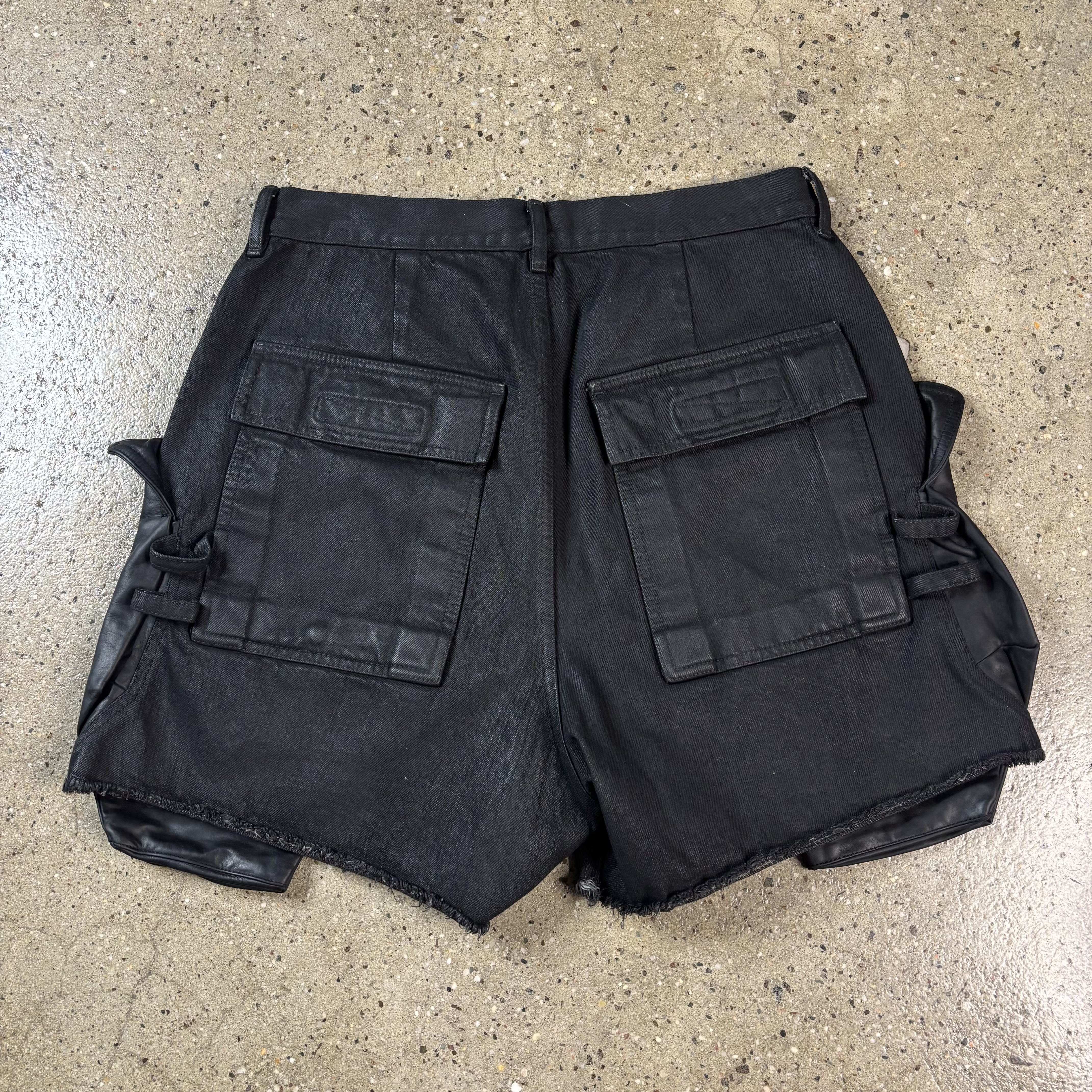 Rick Owens Stefan Cargo Shorts - View 5