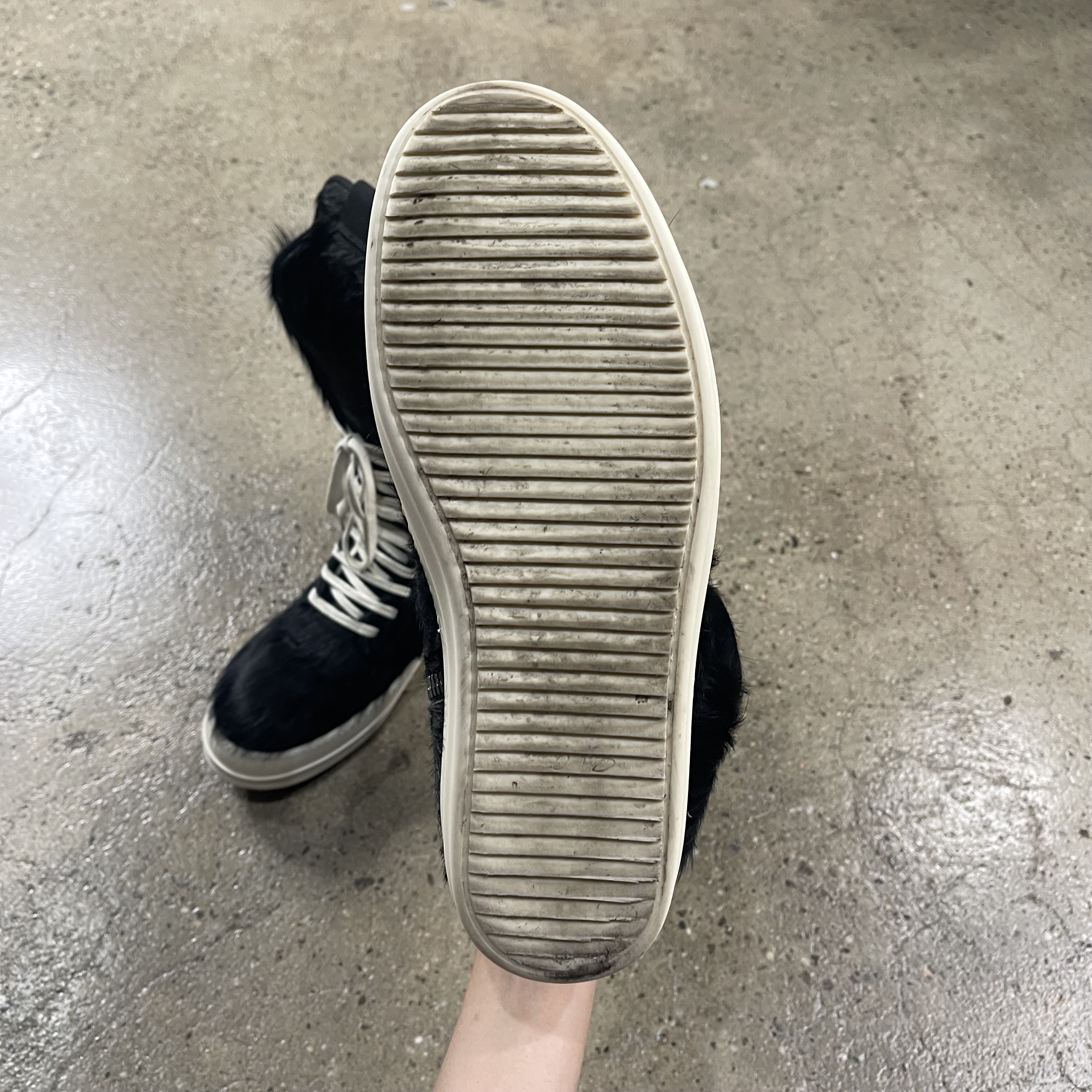 Rick Owens Fur Cargobasket Sneakers - View 9
